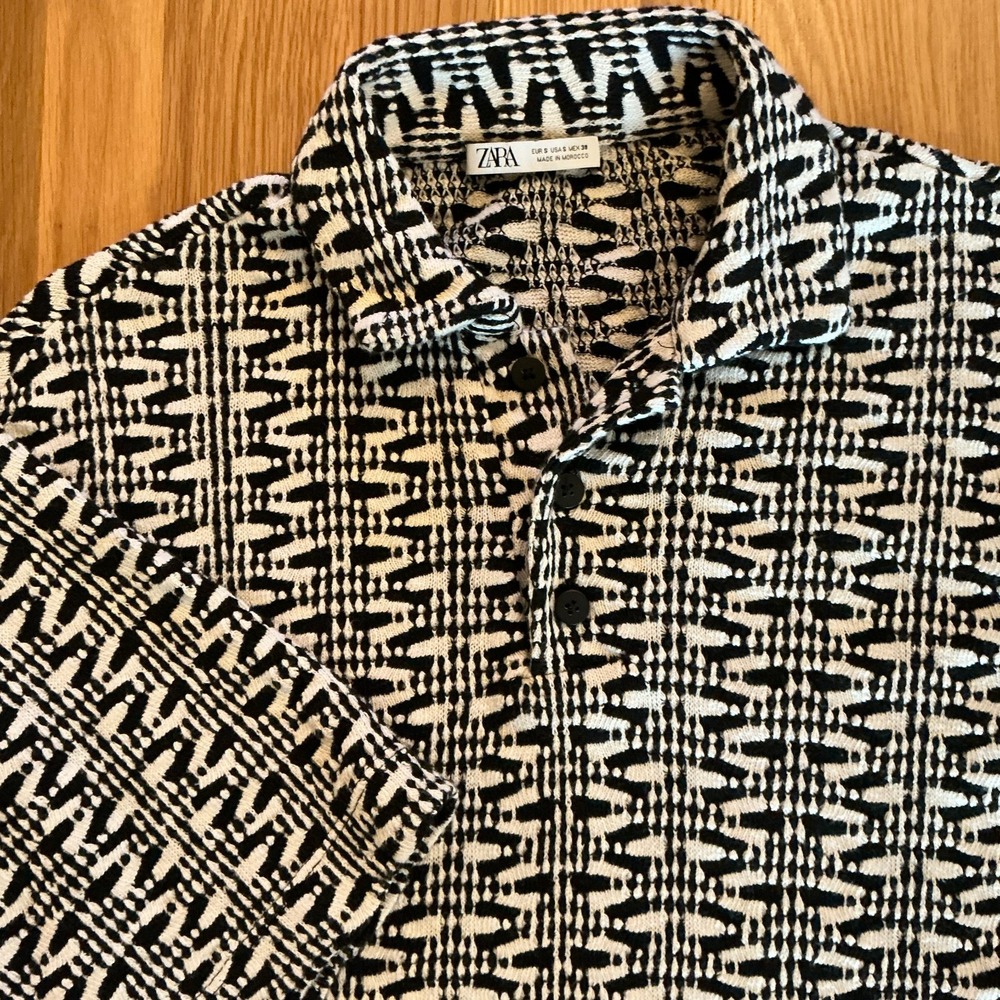 Zara Geometric Knit Polo Shirt Mens Small Black White Textured‎ Resort Retro